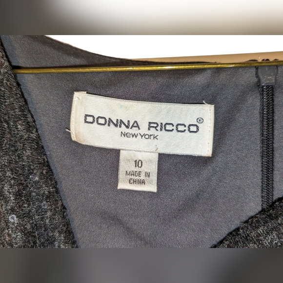 Donna Ricco grey dress with sparkly top, draping. Size 10. - Picture 3 of 4